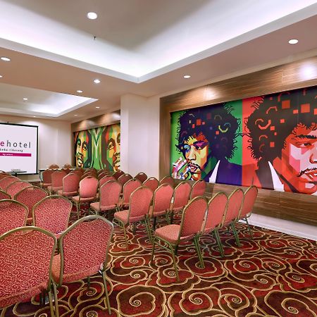 Favehotel Jababeka Cikarang Exterior photo