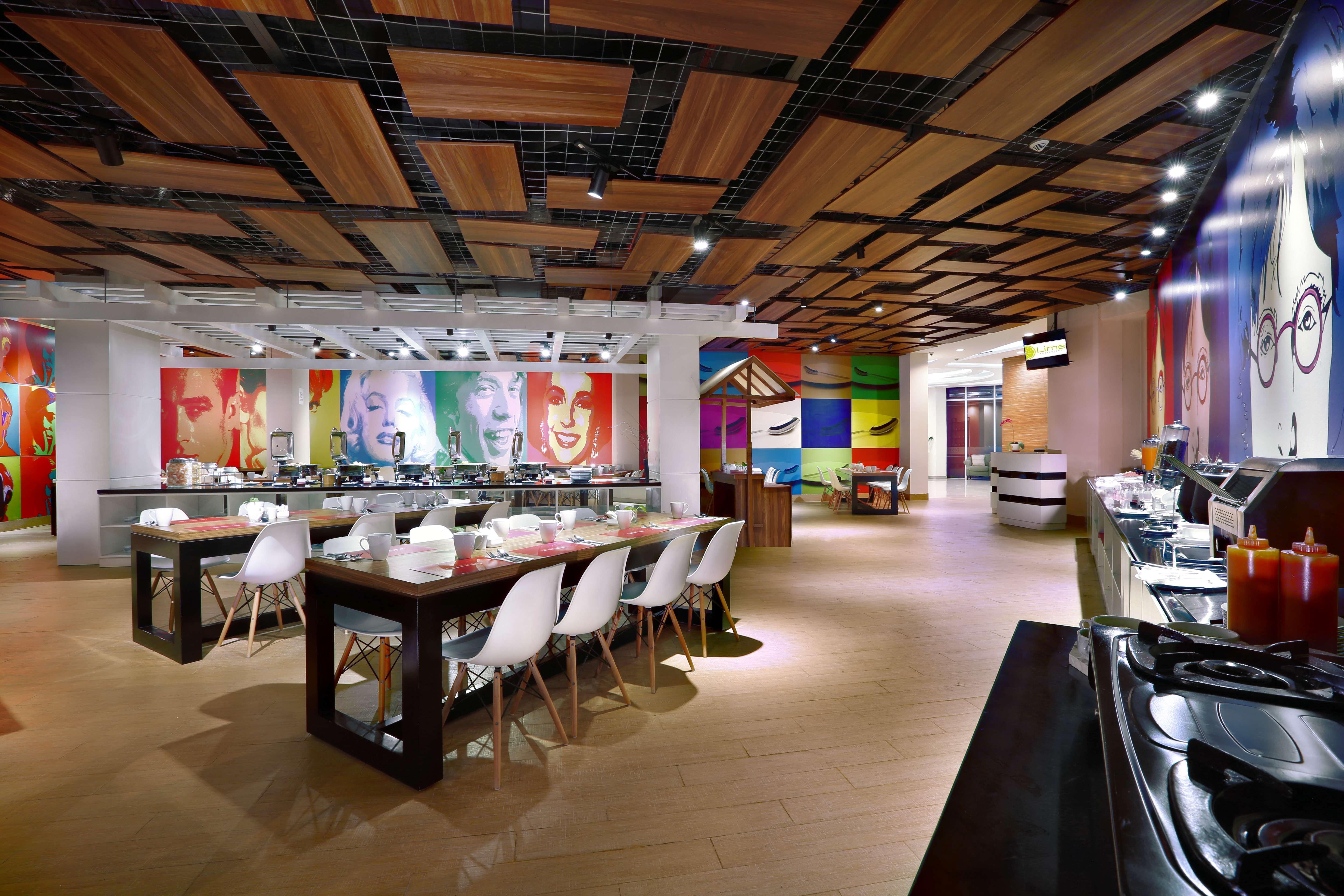 Favehotel Jababeka Cikarang Exterior photo